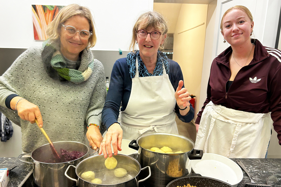 Klimafreundlich feiern: Veganes Weihnachtskochen liegt im Trend